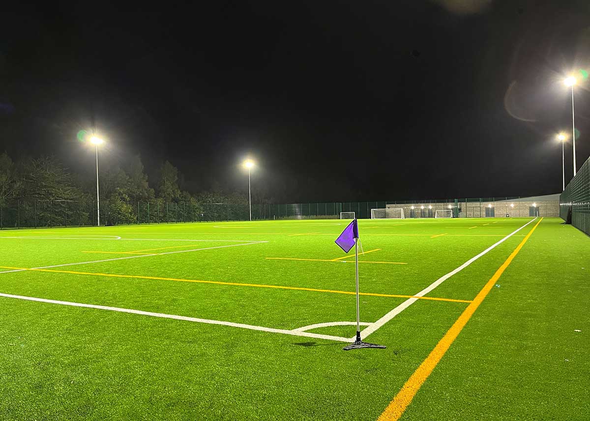 Image Of Floodlit Pitch‫