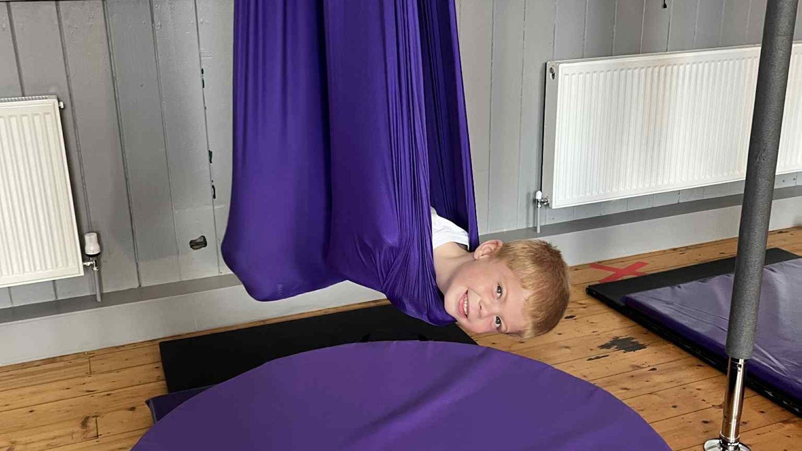 Kid Aspect Ratio 1600 900