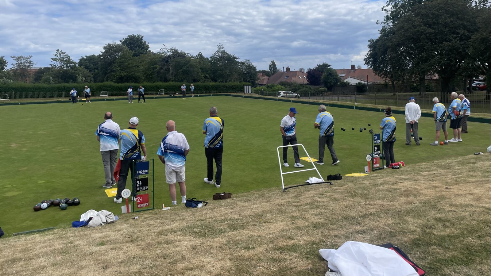 Image Of Thompson Park Bowling Club Green With Players Scaled Aspect Ratio 1600 900